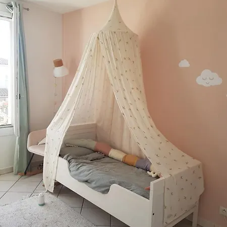 Agréable Maison Avec Grande Terrasse Au Calme *