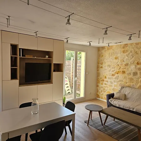 Agréable Maison Avec Grande Terrasse Au Calme Villa